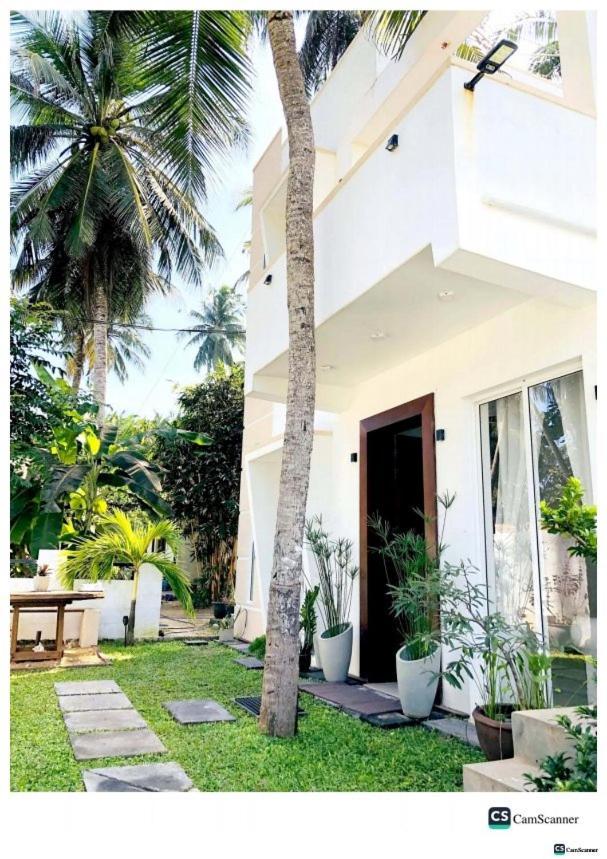 Ayona Beach Villa Katuneriya Kültér fotó