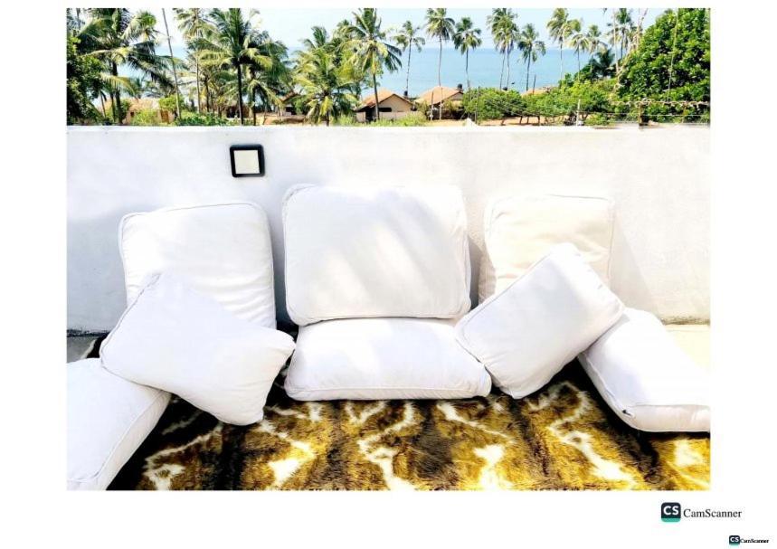 Ayona Beach Villa Katuneriya Kültér fotó