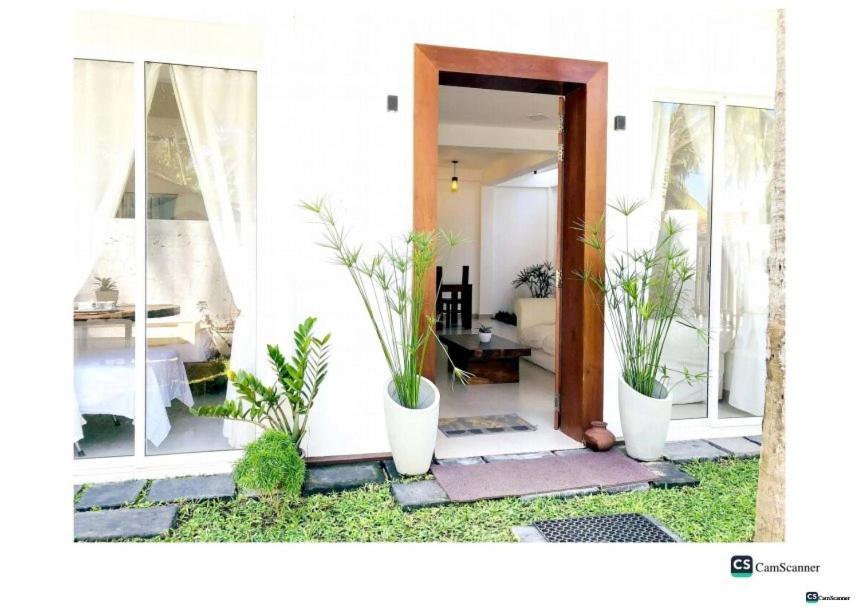 Ayona Beach Villa Katuneriya Kültér fotó